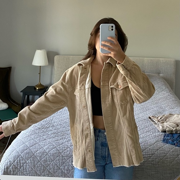 Aritzia Corduroy Oversized Shirt Jacket - Picture 2 of 3